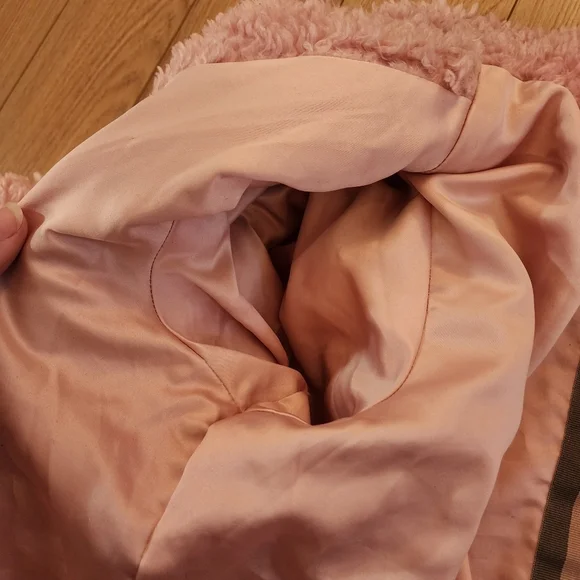 P.J. Salvage Pink Faux Fur Coat-oversized Small - Picture 14 of 16